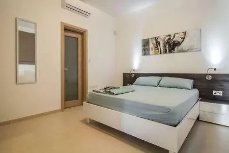 Ocean Gardens, B3 Apartment Naxxar 0*,